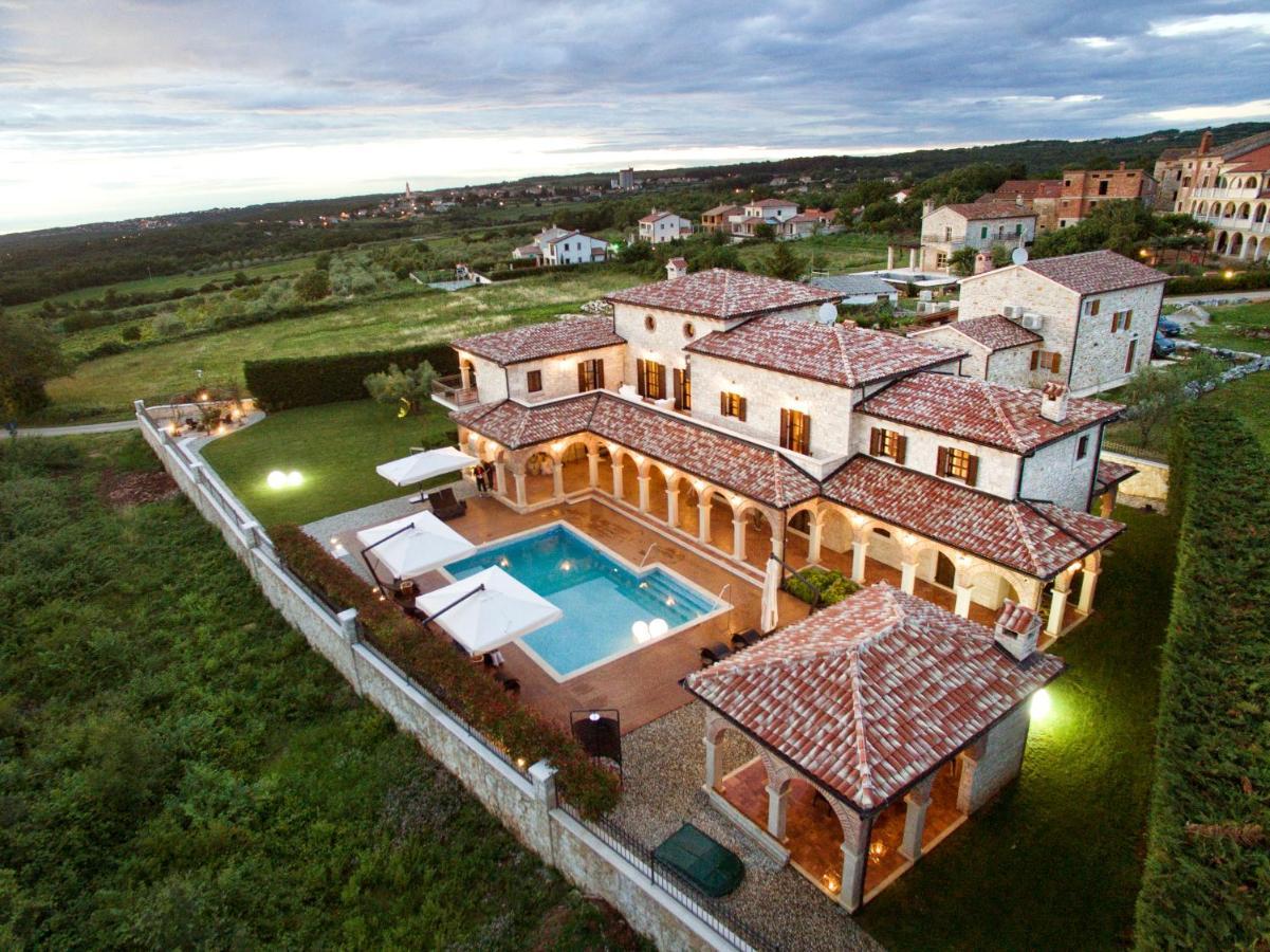 Villa Carolus-Luxurious Istrian Villa Barat  Luaran gambar