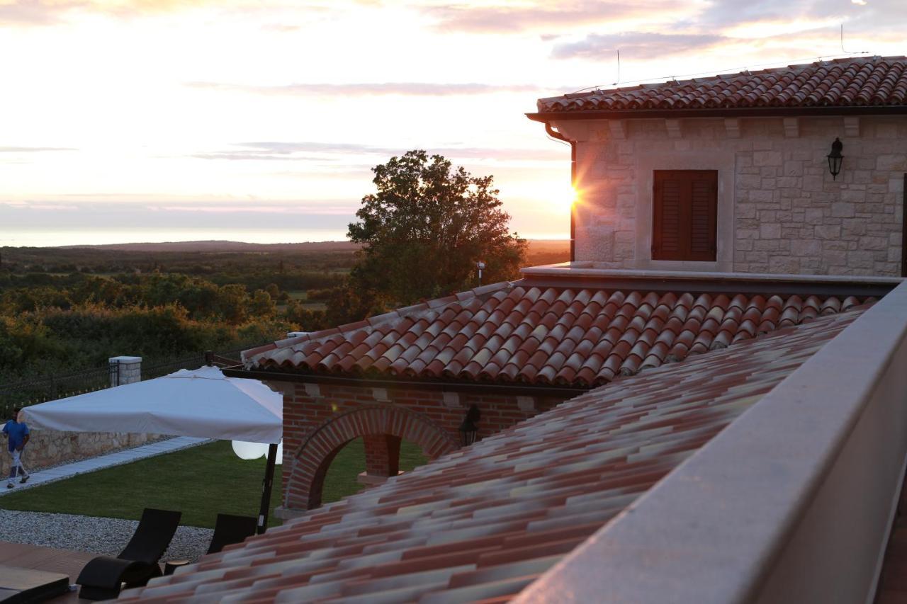 Villa Carolus-Luxurious Istrian Villa Barat  Luaran gambar