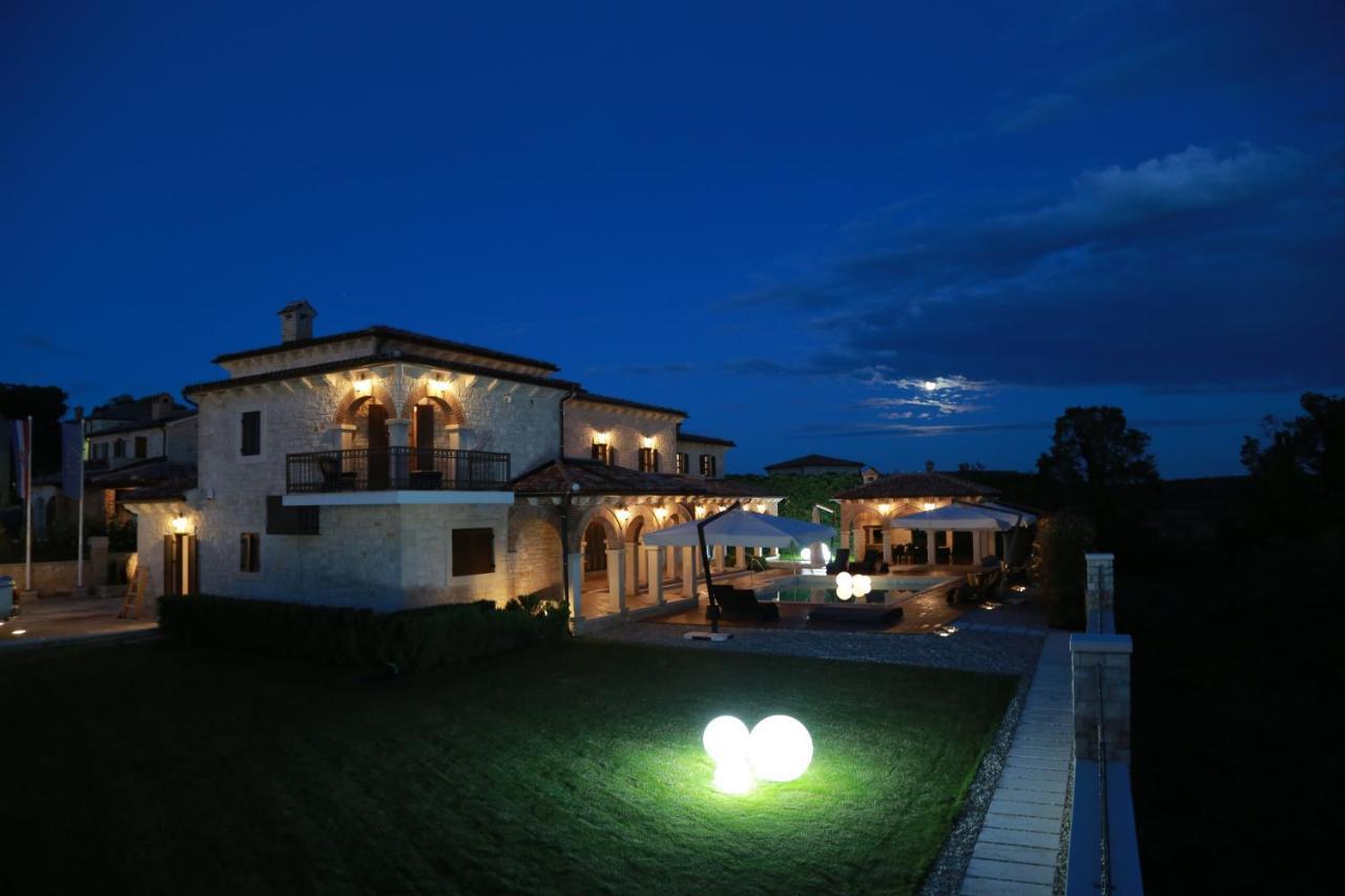 Villa Carolus-Luxurious Istrian Villa Barat  Luaran gambar