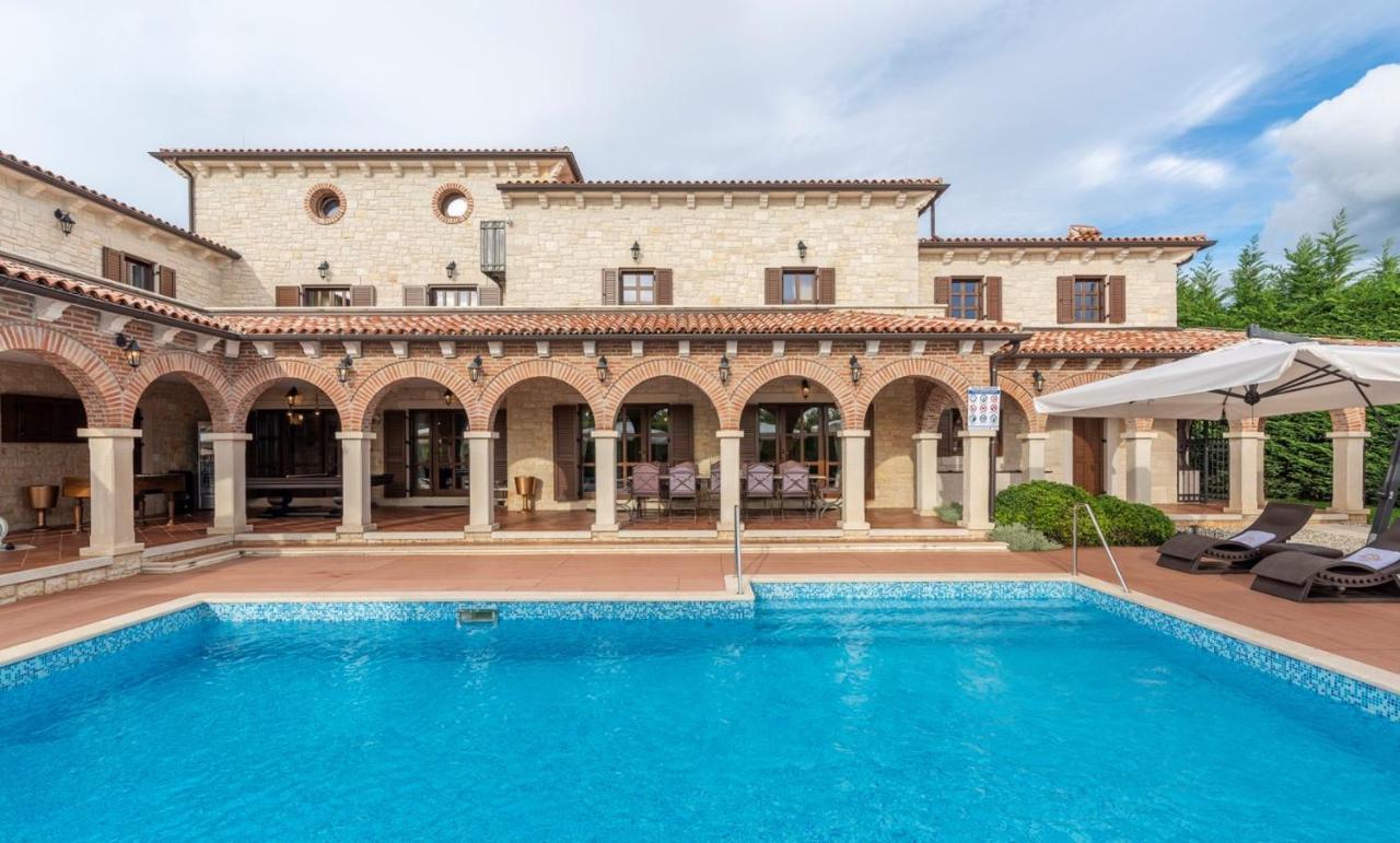 Villa Carolus-Luxurious Istrian Villa Barat  Luaran gambar