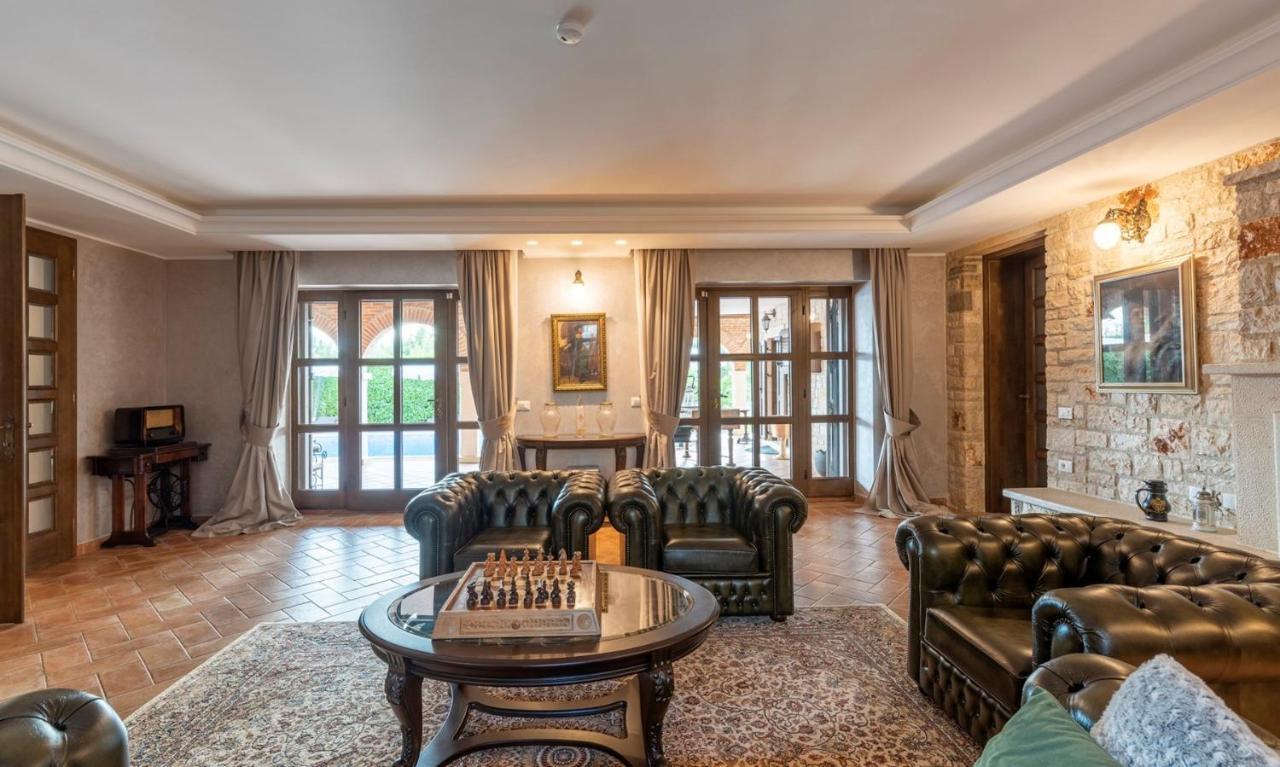 Villa Carolus-Luxurious Istrian Villa Barat  Luaran gambar