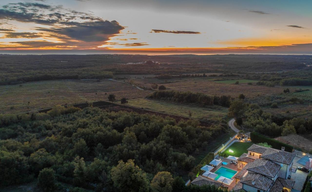 Villa Carolus-Luxurious Istrian Villa Barat  Luaran gambar
