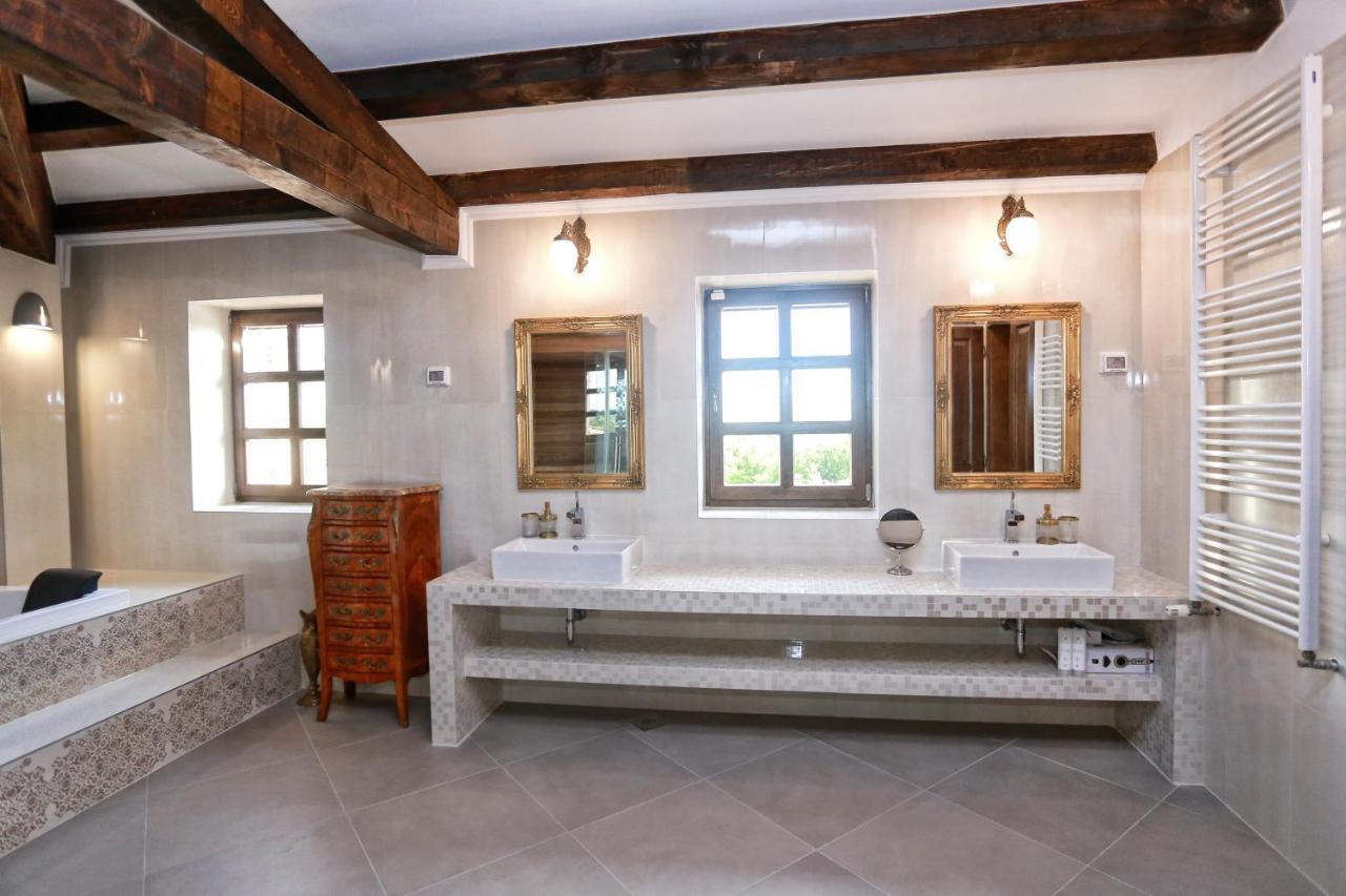 Villa Carolus-Luxurious Istrian Villa Barat  Luaran gambar